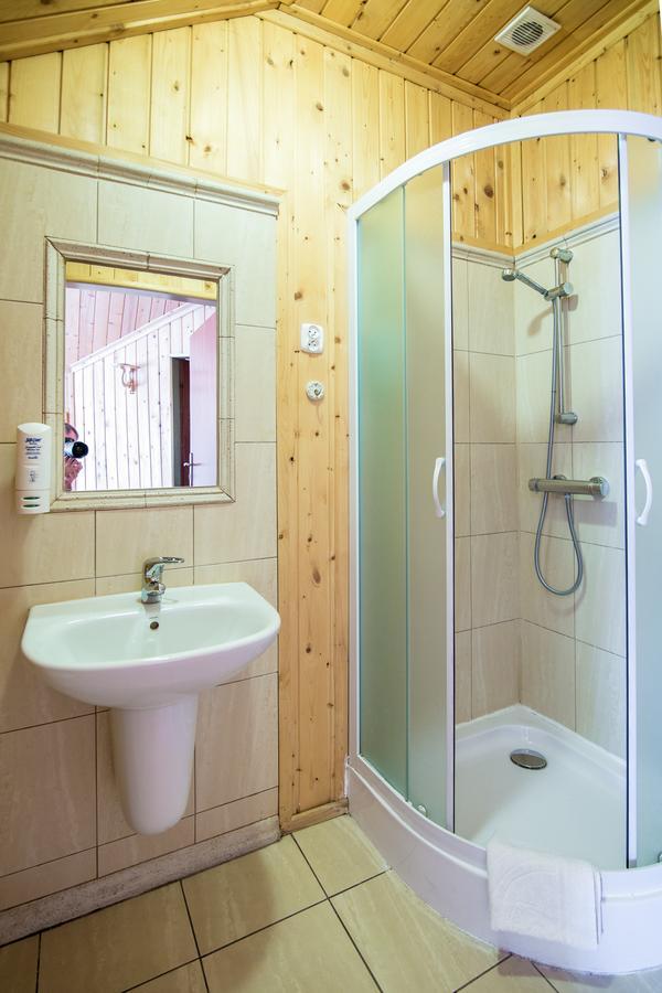 Karczma Pod Topolami Ratowo-Piotrowo Exteriér fotografie