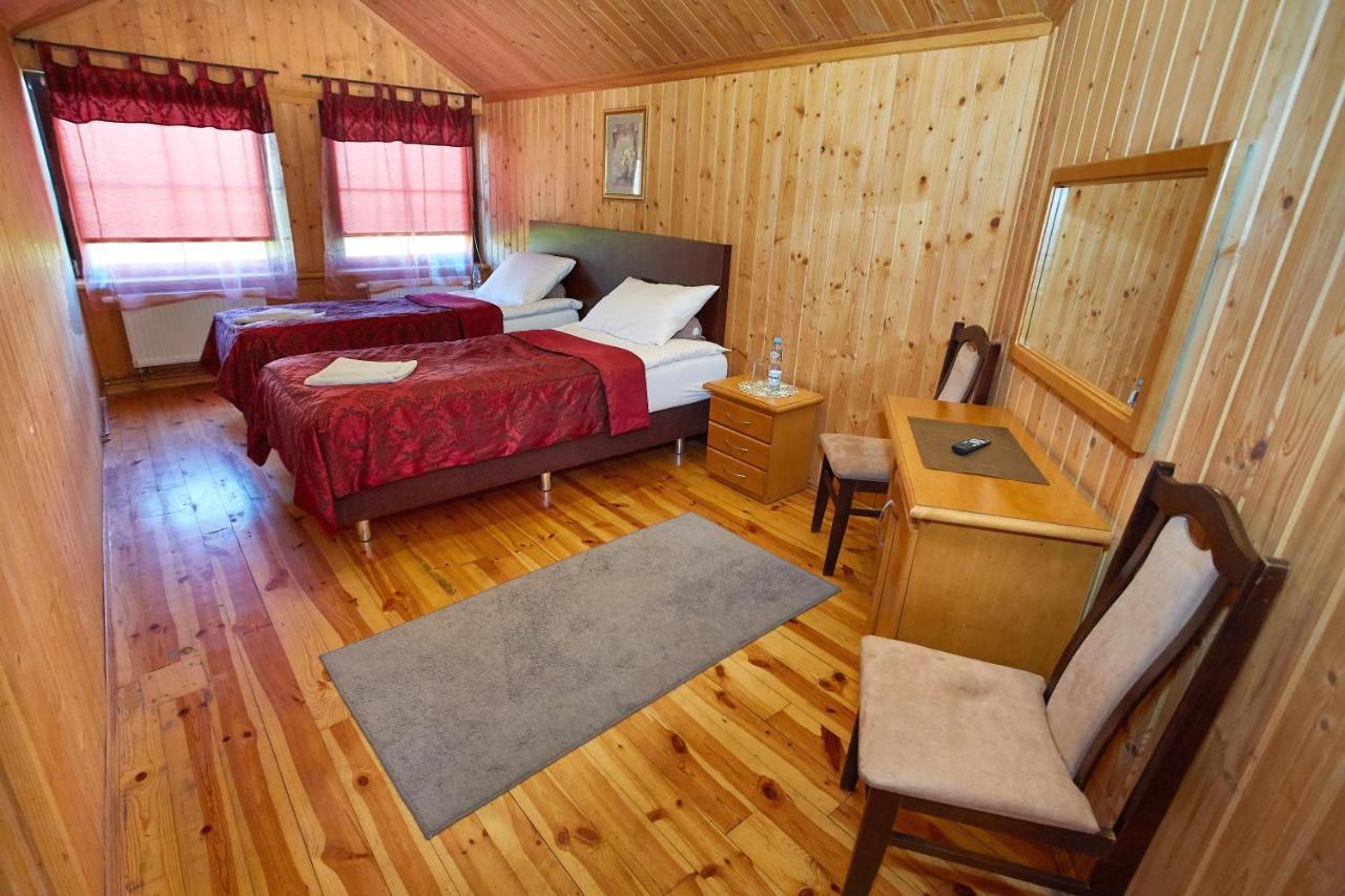 Karczma Pod Topolami Ratowo-Piotrowo Exteriér fotografie