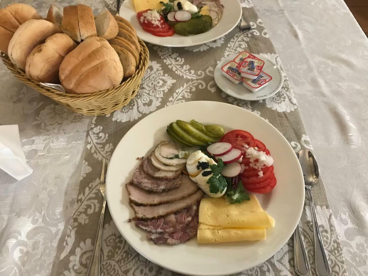 Karczma Pod Topolami Ratowo-Piotrowo Exteriér fotografie
